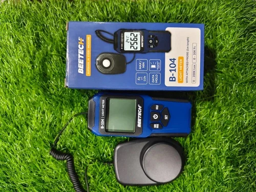 BEETECH  DIGITAL LUX METER